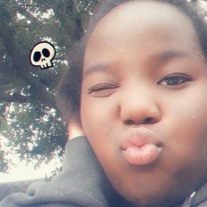 Meet your Posher, Leasia